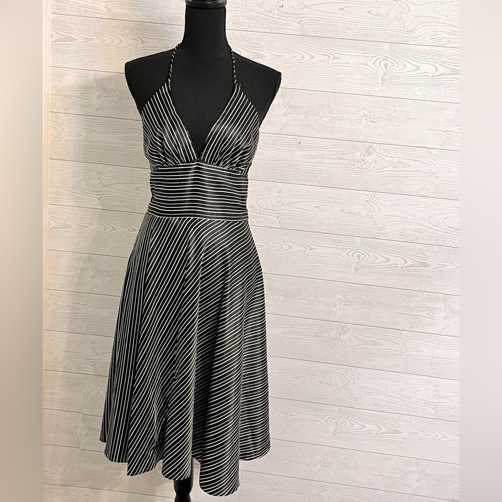 Alyn Paige Women’s “Marilyn Monroe” Black Silky Striped Halter Dress. Size S